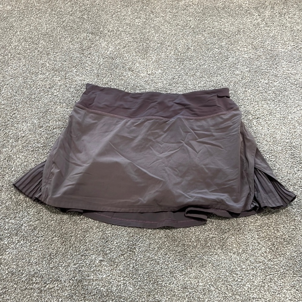 Purple Lululemon Play off the pleats skirt. 12” inseam. Size 6